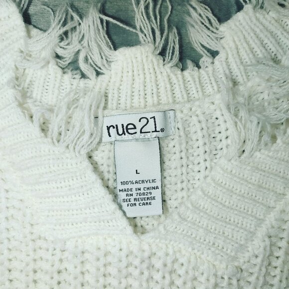 Rue21 Womens L Distressed Sweater White Striped‎ Knit Pullover Grunge Y2K - Picture 2 of 9